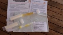 Geotest-Probenset mit Spritzen und Anleitung des Instituts für Geopathologie